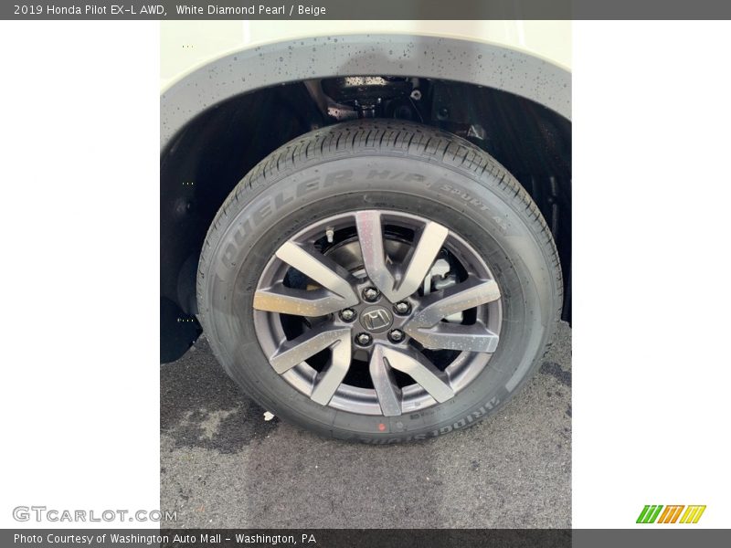 White Diamond Pearl / Beige 2019 Honda Pilot EX-L AWD