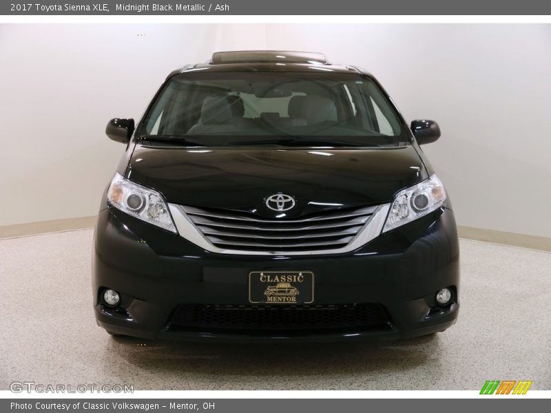 Midnight Black Metallic / Ash 2017 Toyota Sienna XLE