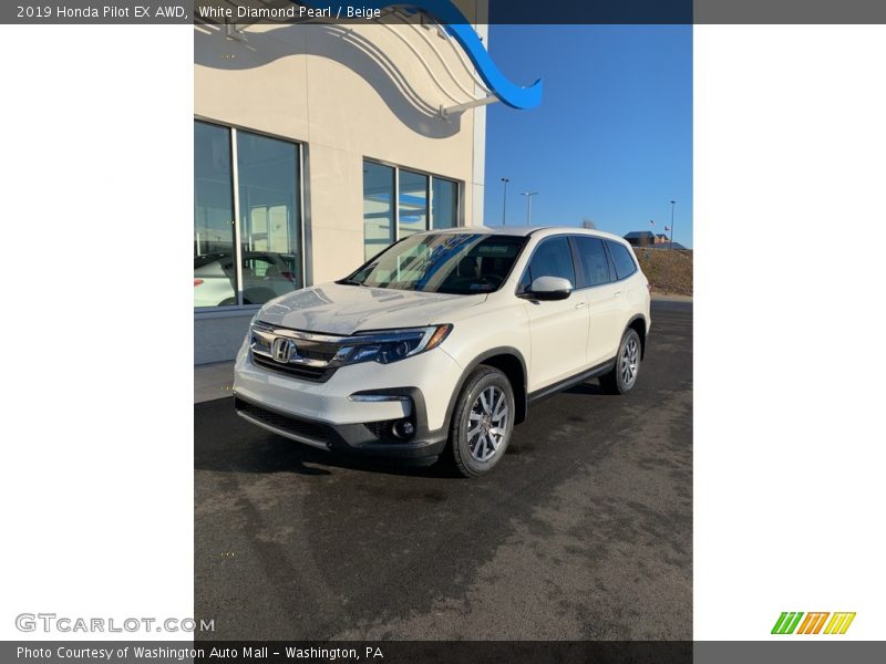 White Diamond Pearl / Beige 2019 Honda Pilot EX AWD