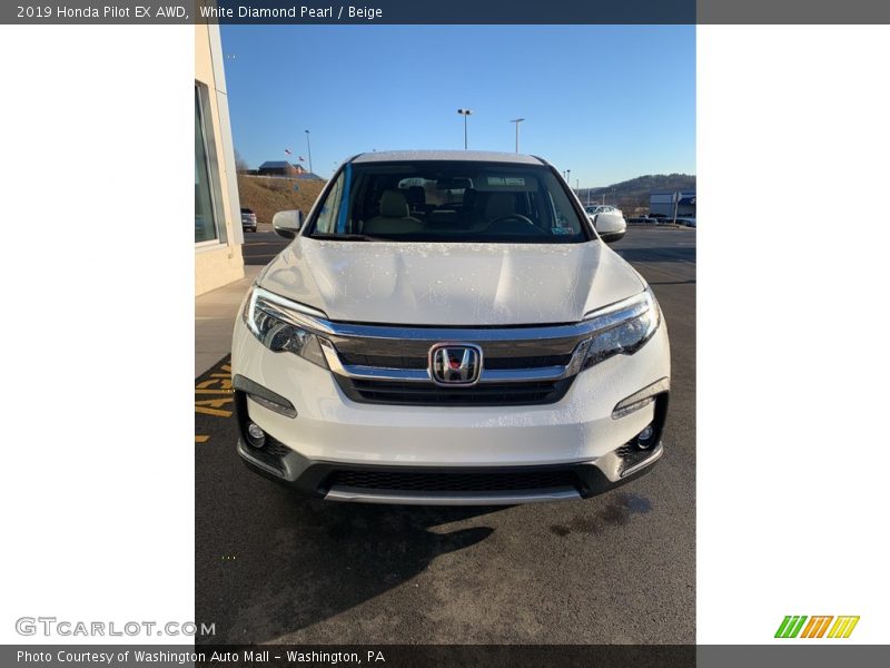 White Diamond Pearl / Beige 2019 Honda Pilot EX AWD