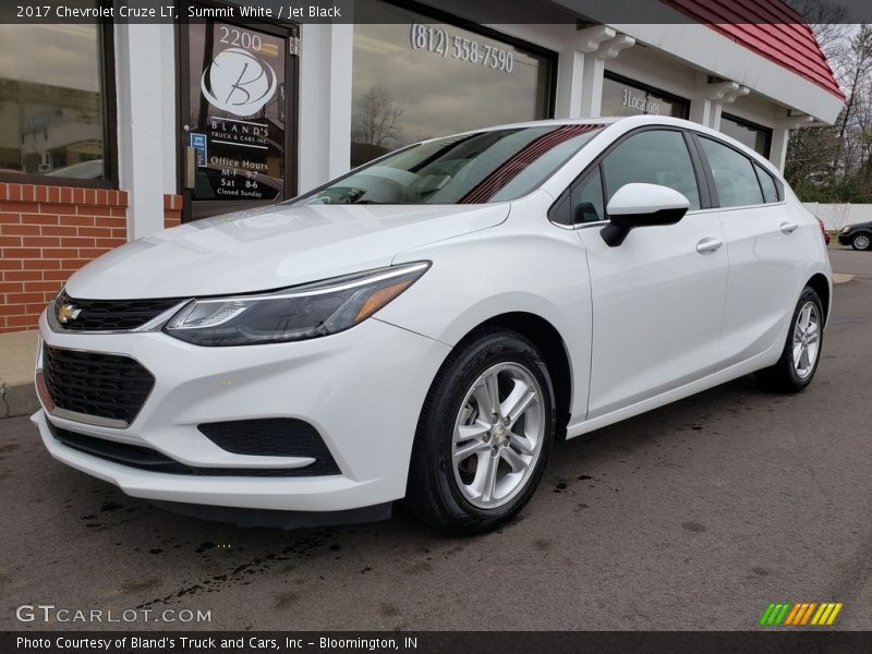 Summit White / Jet Black 2017 Chevrolet Cruze LT