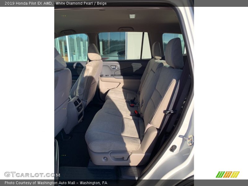 White Diamond Pearl / Beige 2019 Honda Pilot EX AWD