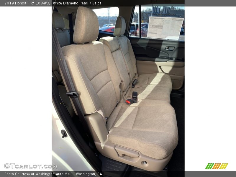 White Diamond Pearl / Beige 2019 Honda Pilot EX AWD