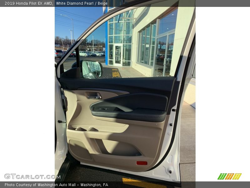 White Diamond Pearl / Beige 2019 Honda Pilot EX AWD