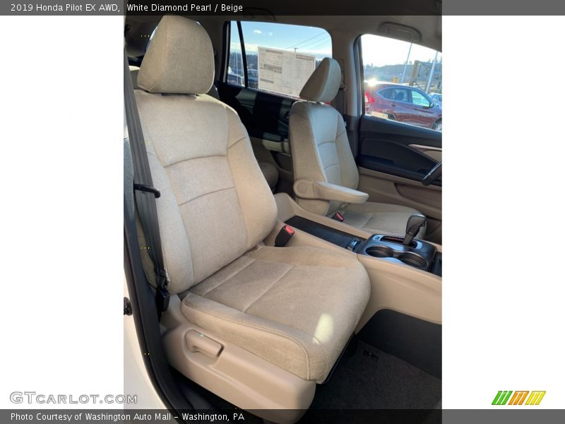 White Diamond Pearl / Beige 2019 Honda Pilot EX AWD