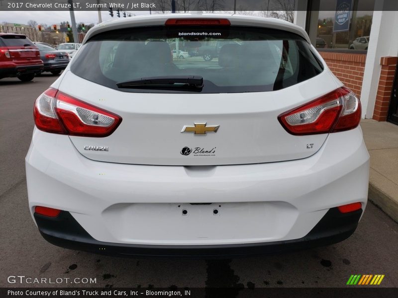 Summit White / Jet Black 2017 Chevrolet Cruze LT