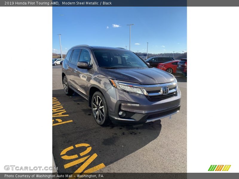 Modern Steel Metallic / Black 2019 Honda Pilot Touring AWD