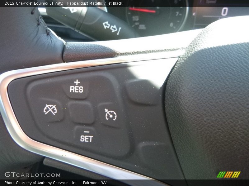 Pepperdust Metallic / Jet Black 2019 Chevrolet Equinox LT AWD