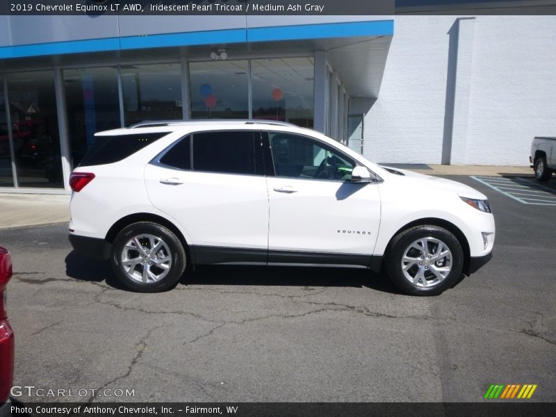 Iridescent Pearl Tricoat / Medium Ash Gray 2019 Chevrolet Equinox LT AWD