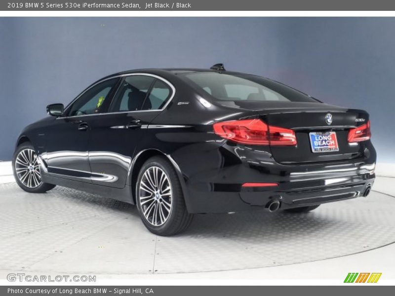 Jet Black / Black 2019 BMW 5 Series 530e iPerformance Sedan