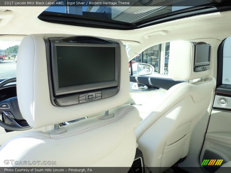 Ingot Silver / Modern Heritage Theme 2017 Lincoln MKX Black Label AWD
