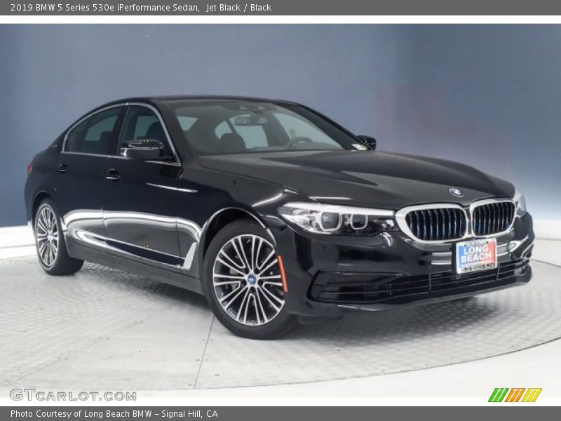 Jet Black / Black 2019 BMW 5 Series 530e iPerformance Sedan