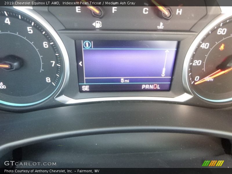 Iridescent Pearl Tricoat / Medium Ash Gray 2019 Chevrolet Equinox LT AWD