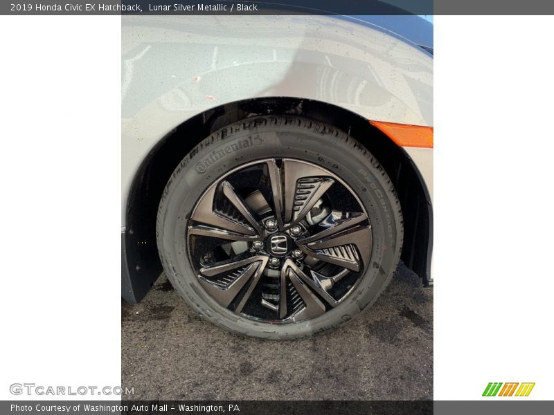 Lunar Silver Metallic / Black 2019 Honda Civic EX Hatchback
