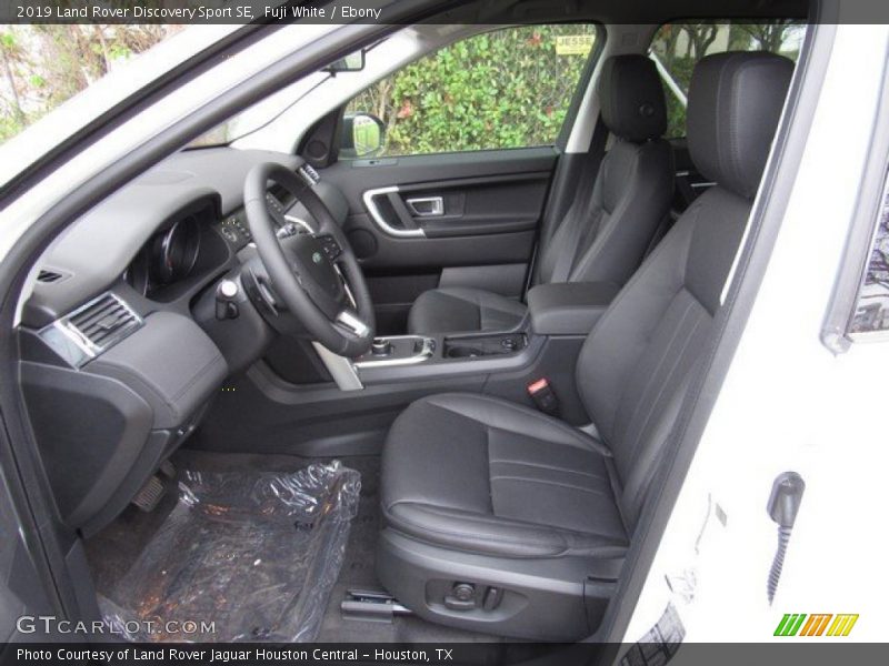 Fuji White / Ebony 2019 Land Rover Discovery Sport SE