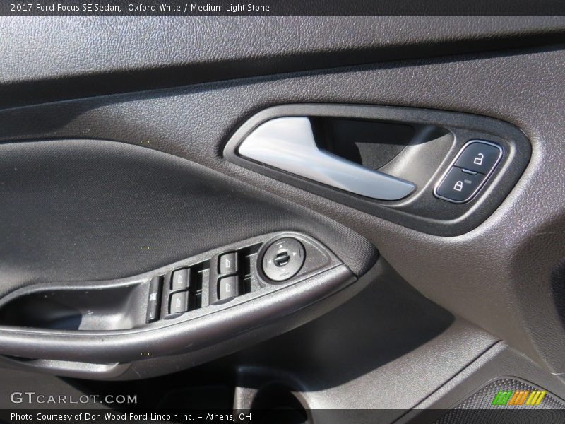 Oxford White / Medium Light Stone 2017 Ford Focus SE Sedan