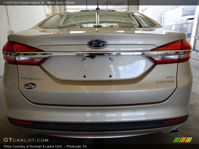 White Gold / Ebony 2018 Ford Fusion Hybrid SE