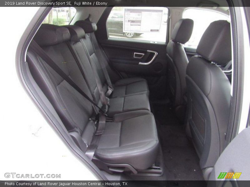 Fuji White / Ebony 2019 Land Rover Discovery Sport SE