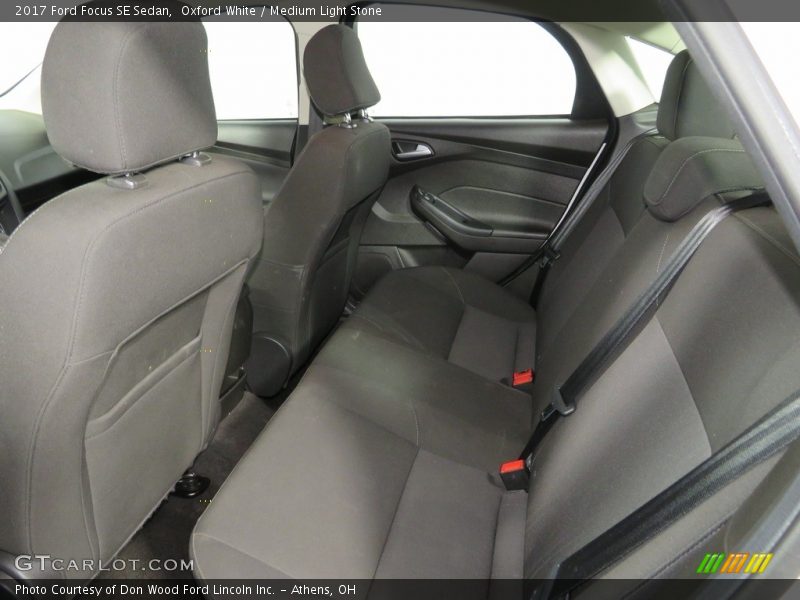 Oxford White / Medium Light Stone 2017 Ford Focus SE Sedan