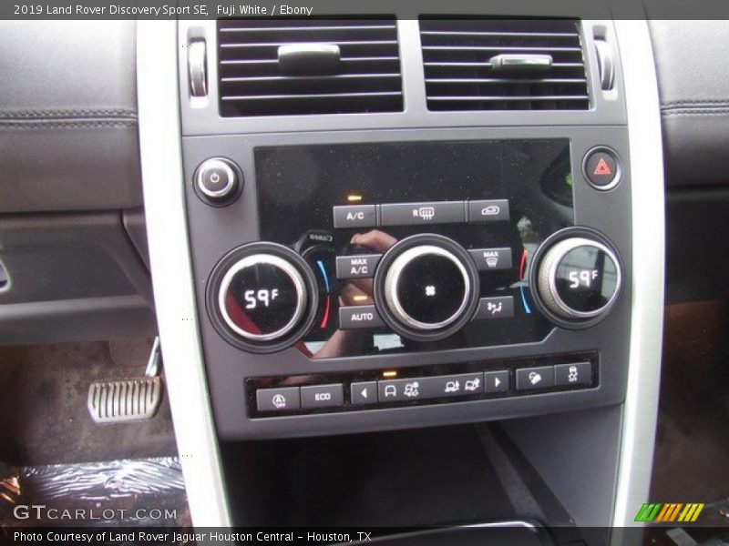 Fuji White / Ebony 2019 Land Rover Discovery Sport SE