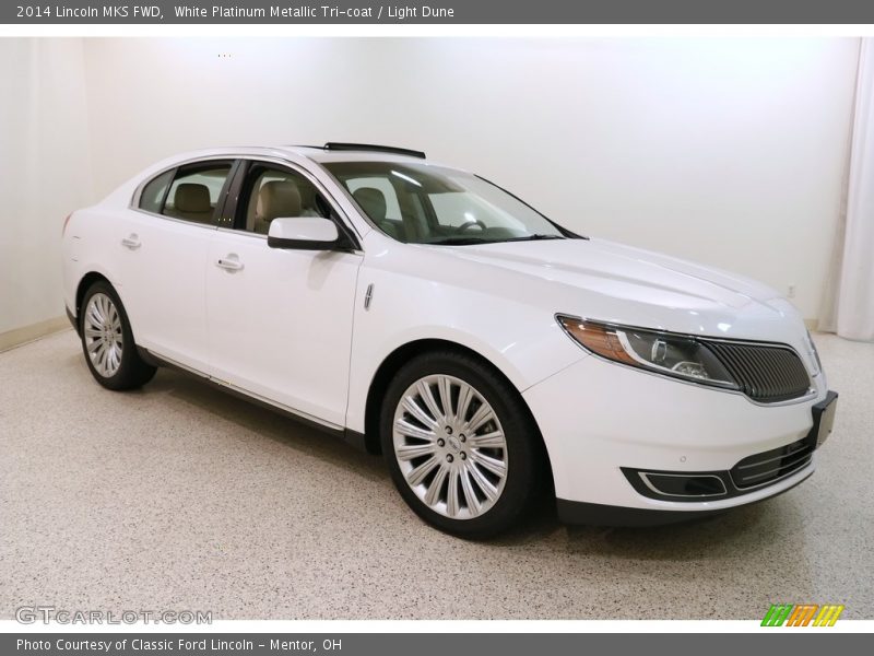 White Platinum Metallic Tri-coat / Light Dune 2014 Lincoln MKS FWD