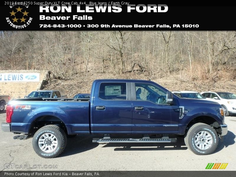 Blue Jeans / Earth Gray 2019 Ford F250 Super Duty XLT Crew Cab 4x4