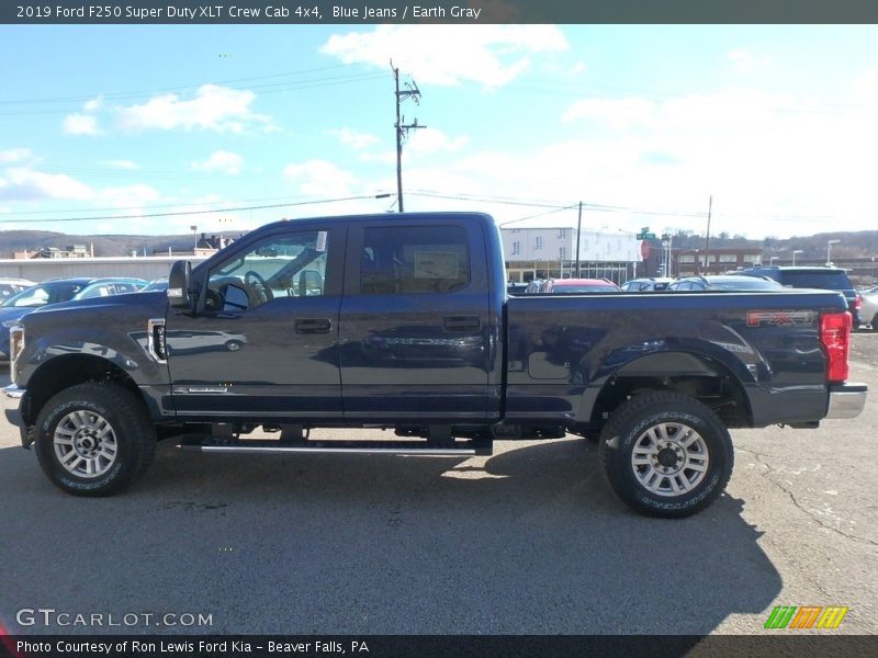 Blue Jeans / Earth Gray 2019 Ford F250 Super Duty XLT Crew Cab 4x4