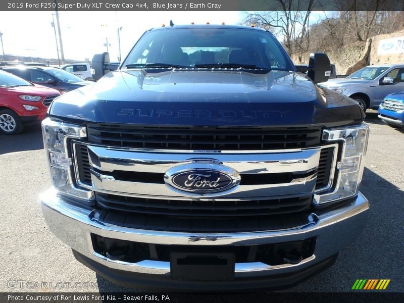 Blue Jeans / Earth Gray 2019 Ford F250 Super Duty XLT Crew Cab 4x4