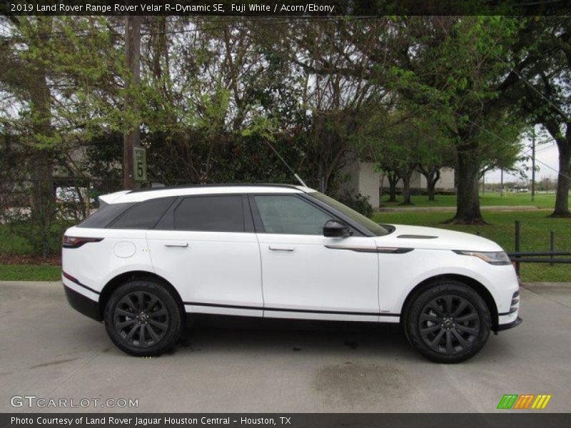 Fuji White / Acorn/Ebony 2019 Land Rover Range Rover Velar R-Dynamic SE