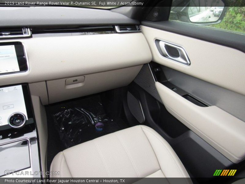 Fuji White / Acorn/Ebony 2019 Land Rover Range Rover Velar R-Dynamic SE
