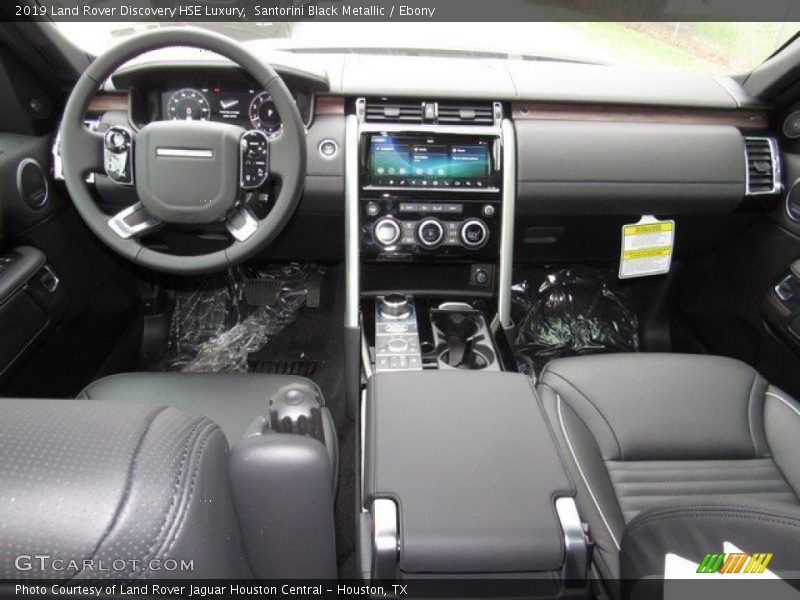 Santorini Black Metallic / Ebony 2019 Land Rover Discovery HSE Luxury