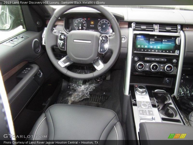 Santorini Black Metallic / Ebony 2019 Land Rover Discovery HSE Luxury