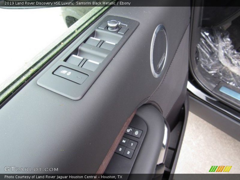 Santorini Black Metallic / Ebony 2019 Land Rover Discovery HSE Luxury