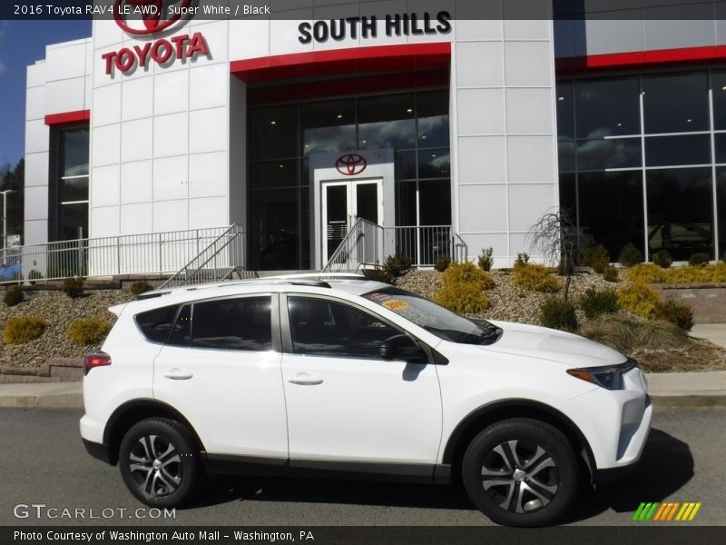 Super White / Black 2016 Toyota RAV4 LE AWD