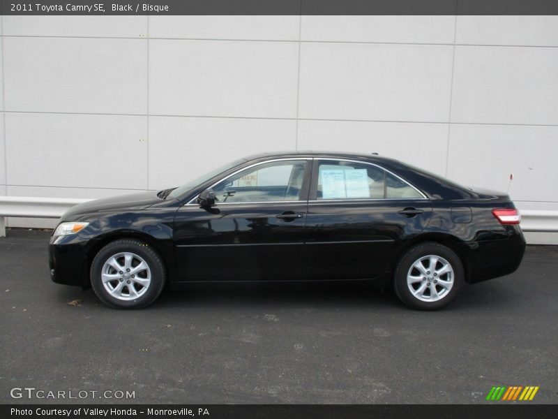 Black / Bisque 2011 Toyota Camry SE