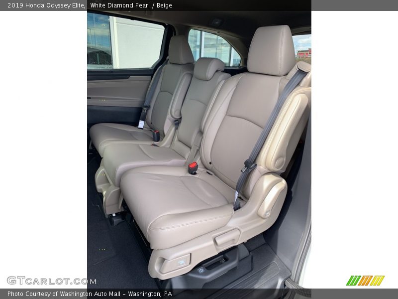 White Diamond Pearl / Beige 2019 Honda Odyssey Elite