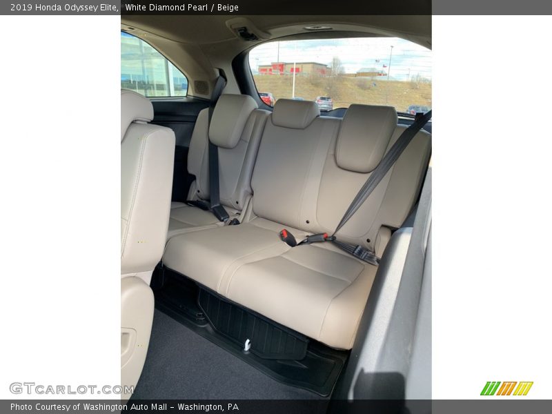 White Diamond Pearl / Beige 2019 Honda Odyssey Elite