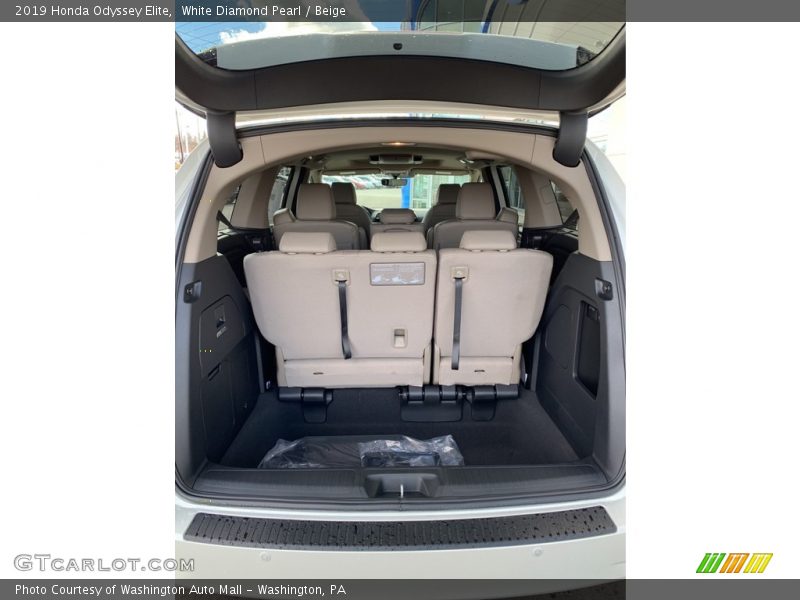 White Diamond Pearl / Beige 2019 Honda Odyssey Elite