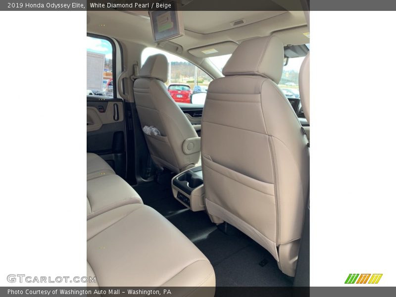 White Diamond Pearl / Beige 2019 Honda Odyssey Elite