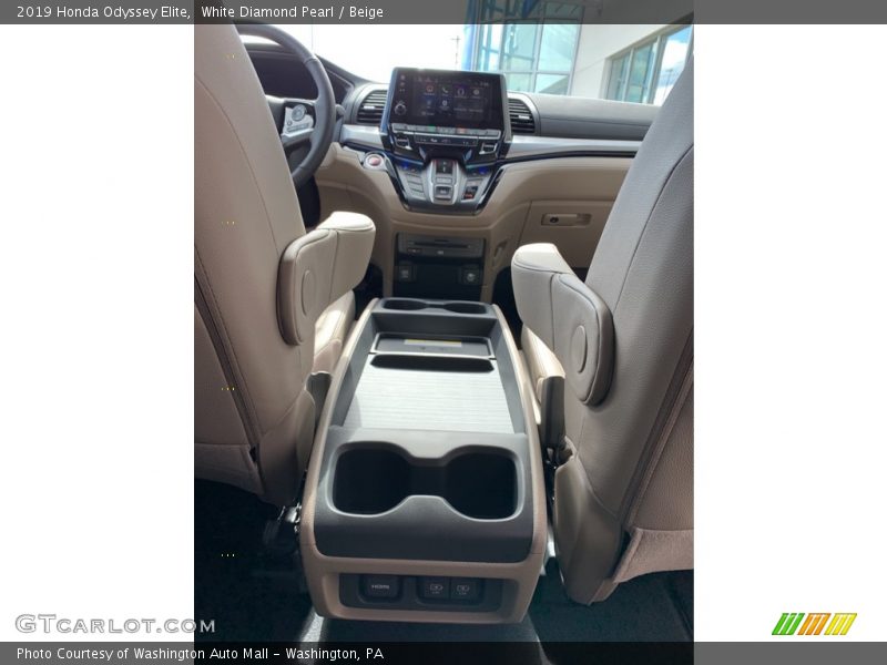 White Diamond Pearl / Beige 2019 Honda Odyssey Elite