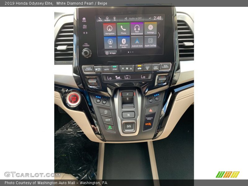 White Diamond Pearl / Beige 2019 Honda Odyssey Elite