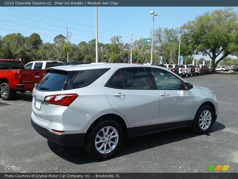 Silver Ice Metallic / Medium Ash Gray 2019 Chevrolet Equinox LS
