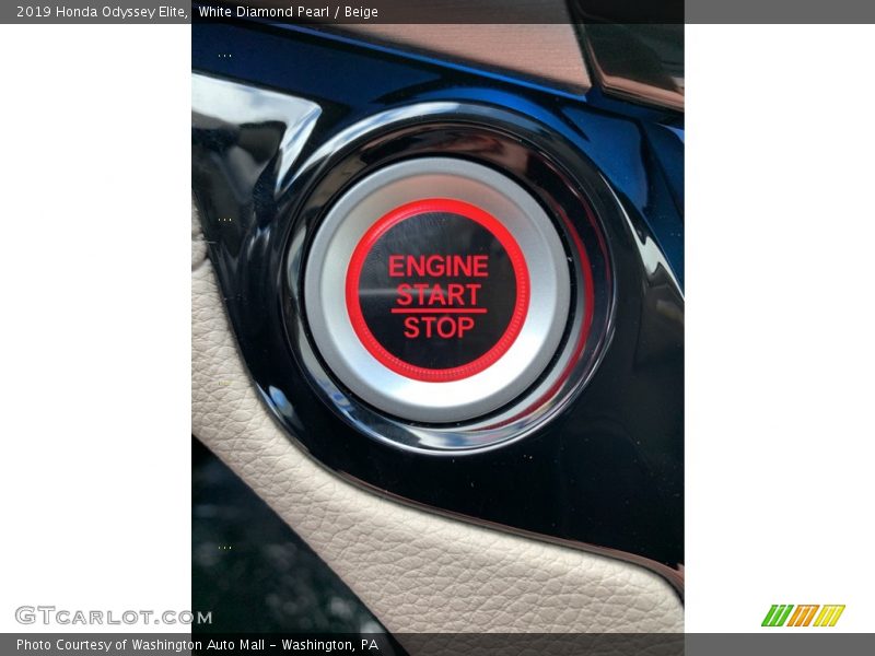 White Diamond Pearl / Beige 2019 Honda Odyssey Elite