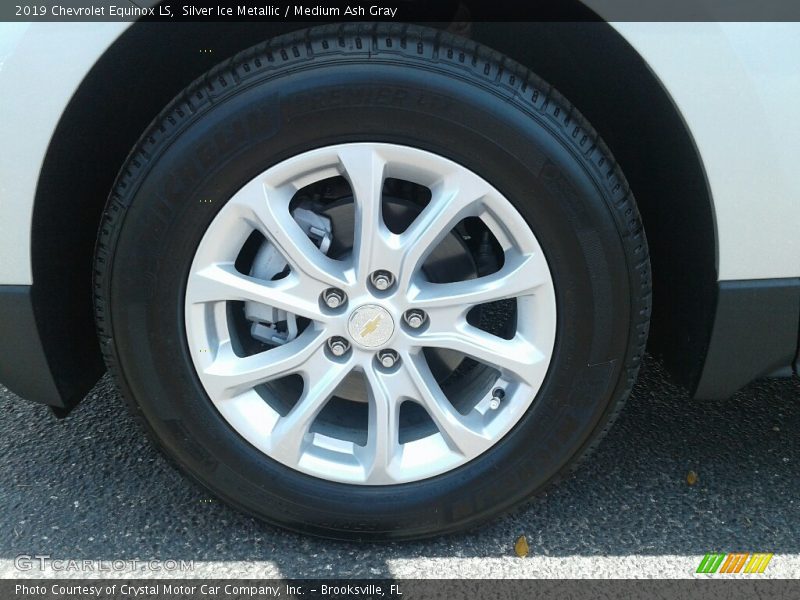 Silver Ice Metallic / Medium Ash Gray 2019 Chevrolet Equinox LS