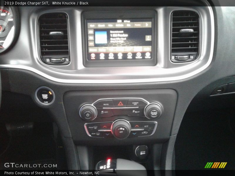 White Knuckle / Black 2019 Dodge Charger SXT