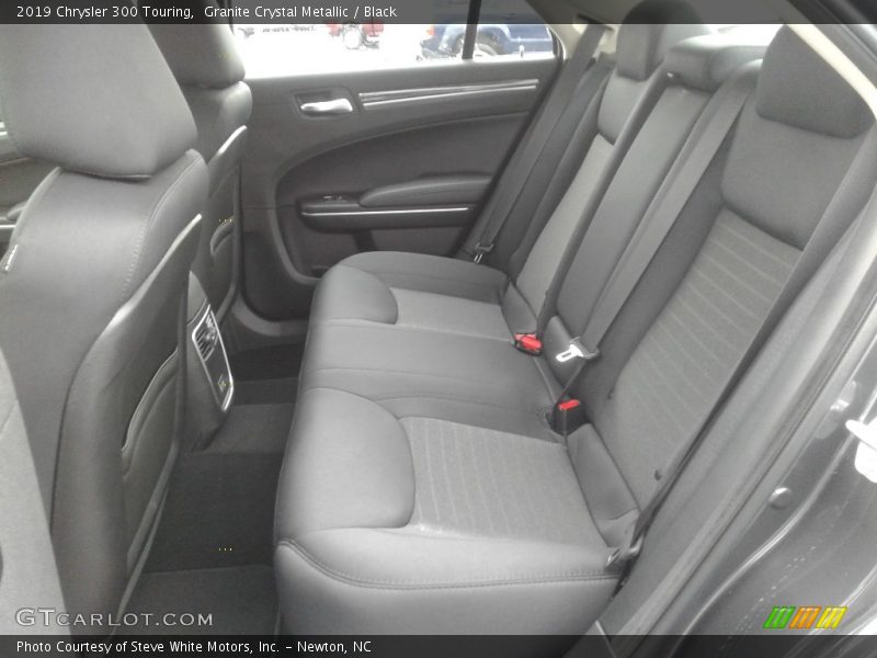 Granite Crystal Metallic / Black 2019 Chrysler 300 Touring