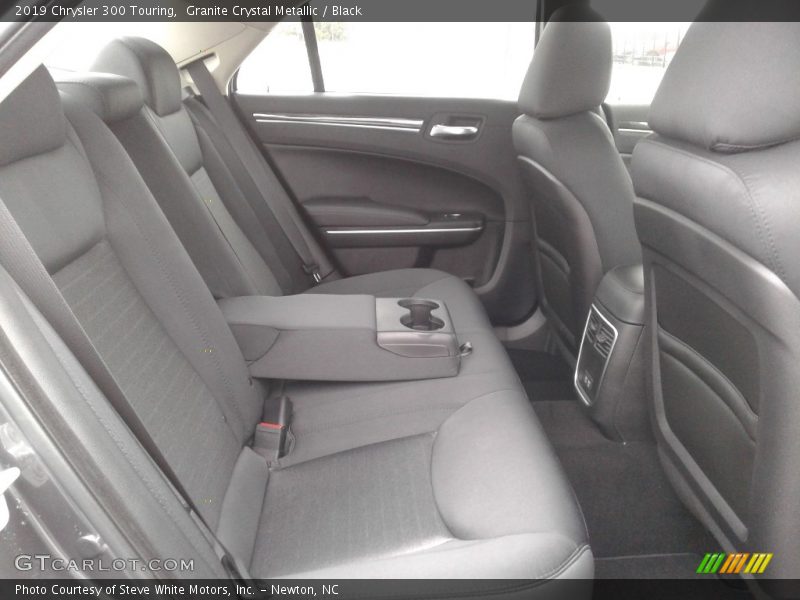 Granite Crystal Metallic / Black 2019 Chrysler 300 Touring