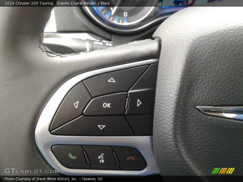 Granite Crystal Metallic / Black 2019 Chrysler 300 Touring