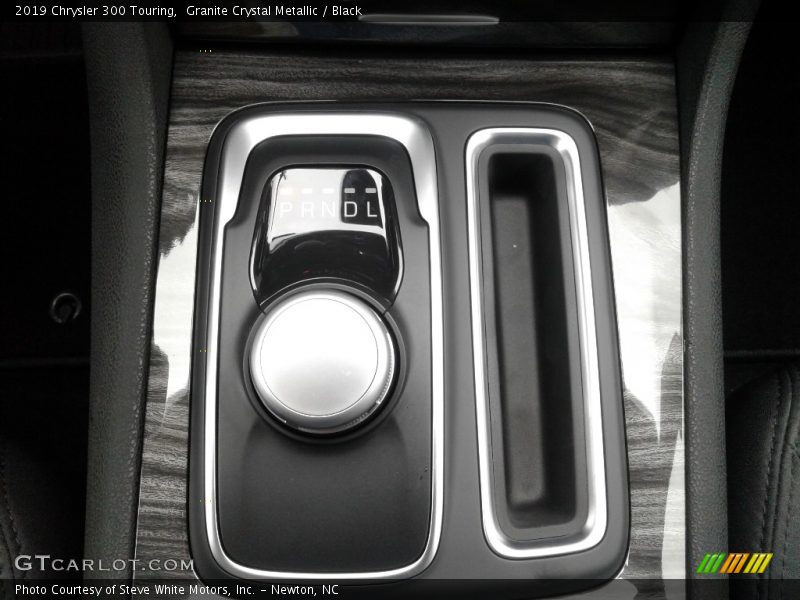 Granite Crystal Metallic / Black 2019 Chrysler 300 Touring