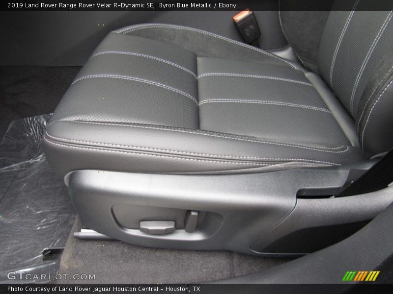 Byron Blue Metallic / Ebony 2019 Land Rover Range Rover Velar R-Dynamic SE